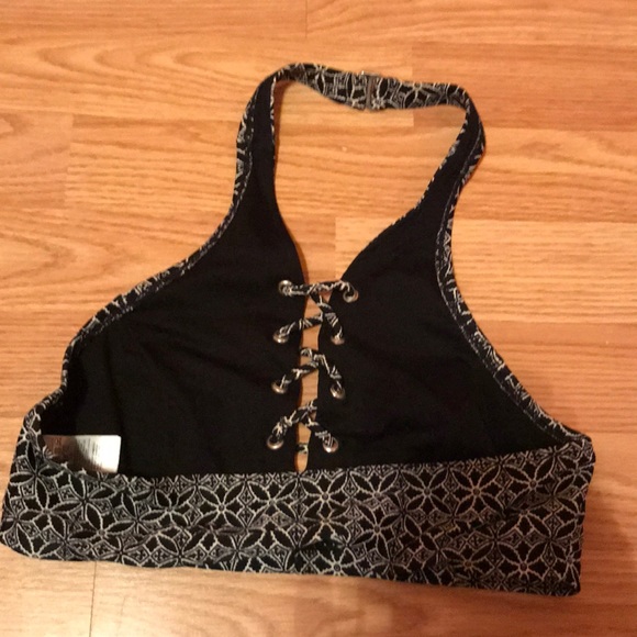 Adorable Old Navy Bikini top - Picture 2 of 4